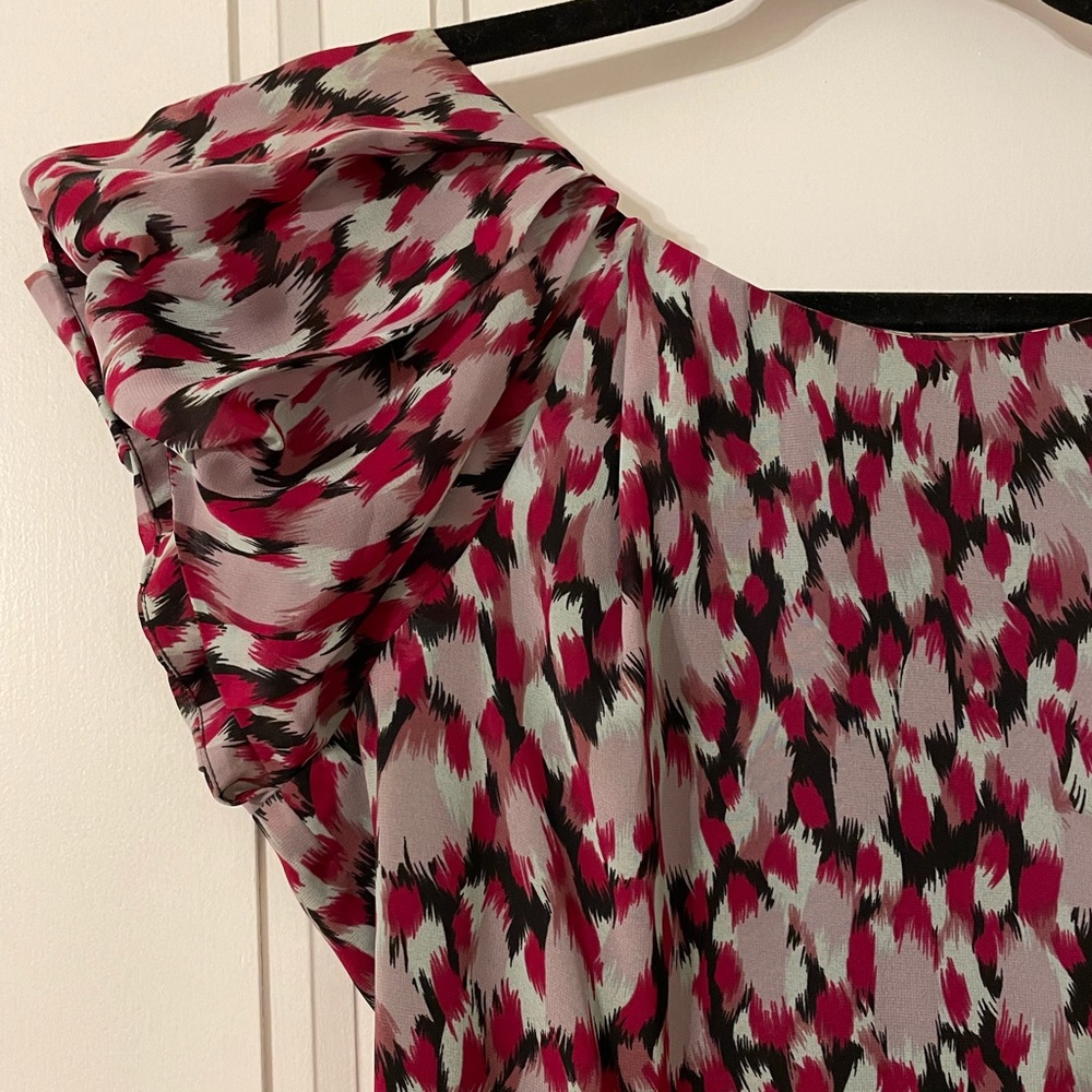 Swingy, flirty BCBG MaxAzria dress - Size 8